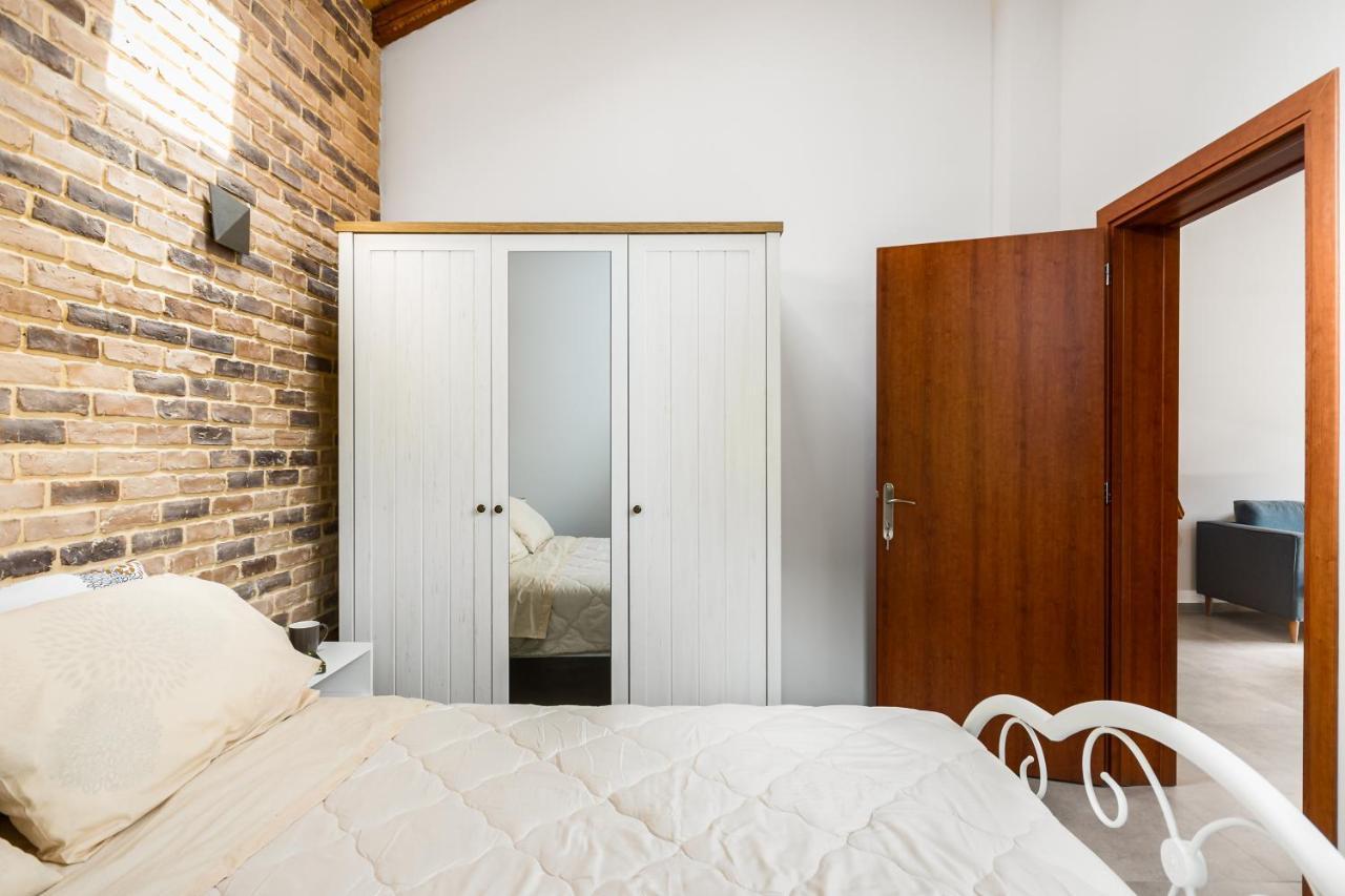 Eloise Apartments Ágios Matthaíos エクステリア 写真