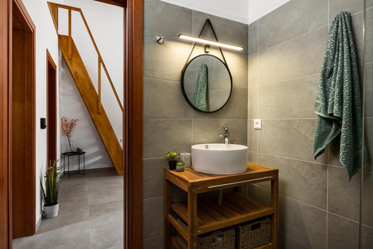 Eloise Apartments Ágios Matthaíos エクステリア 写真